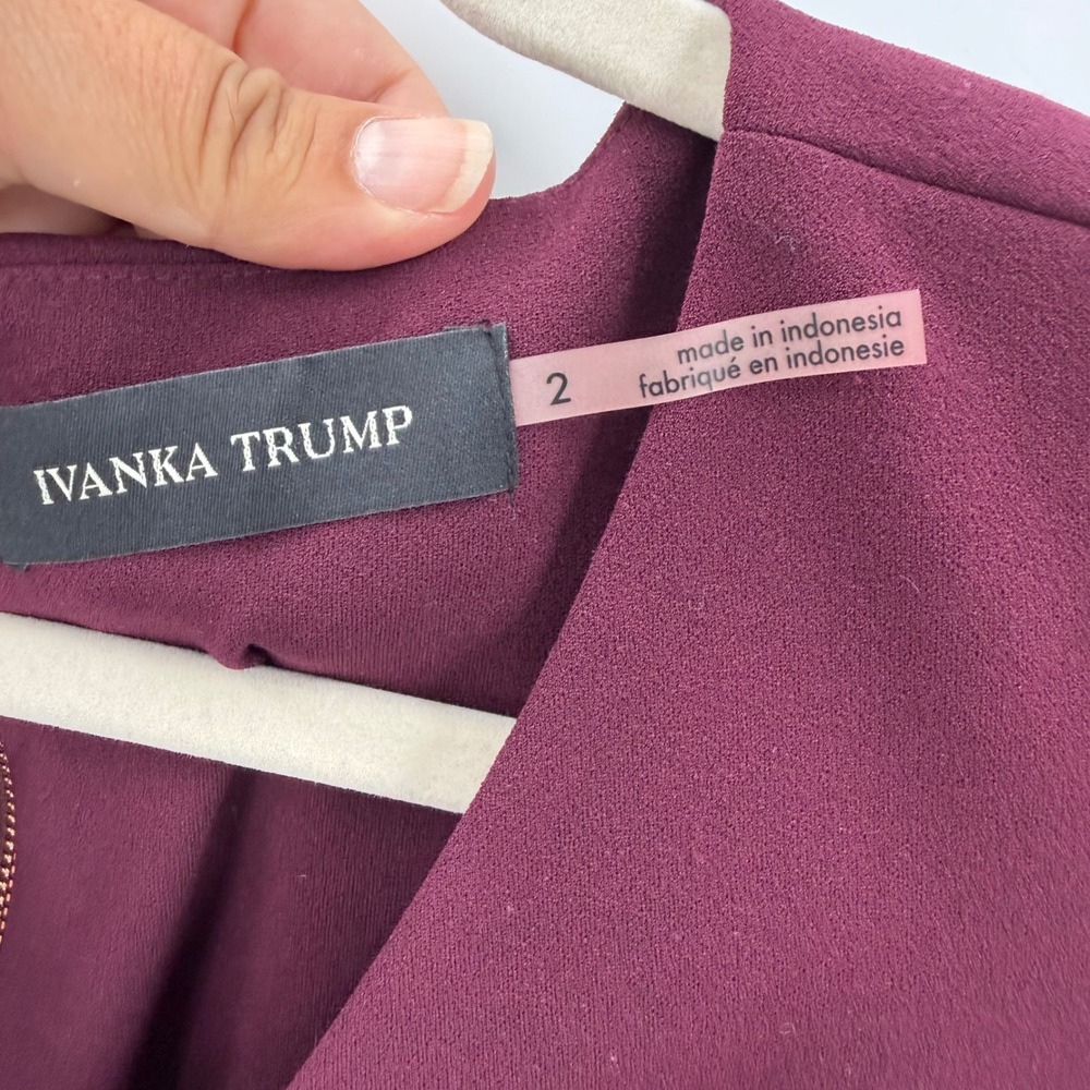 Ivanka Trump Sheath Dress V-Neck Sleeveless Zip 2 Burgundy Professional Office - Picture 4 of 11